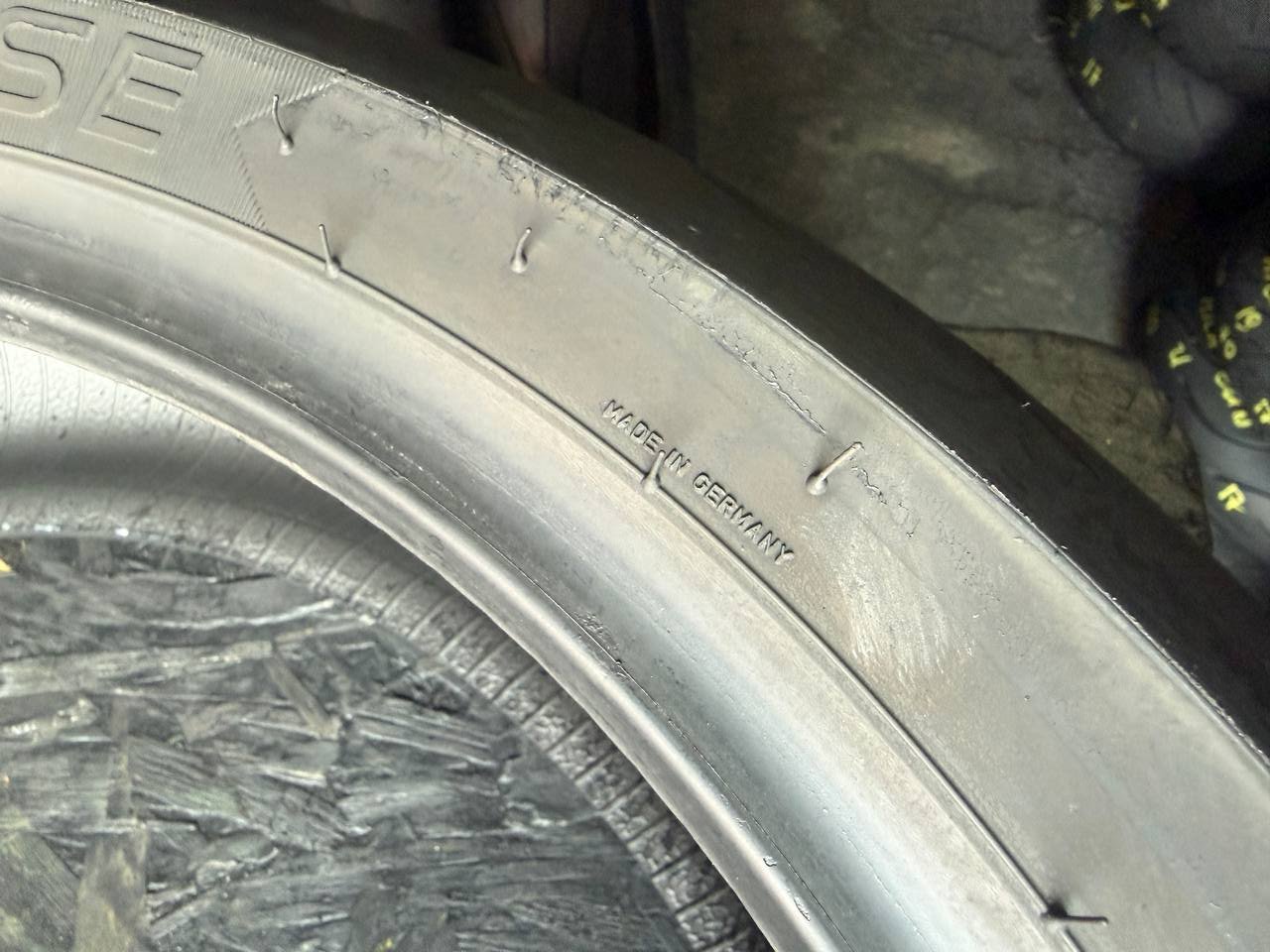 180/55 R17 Metzeler Roadtec 01 SE