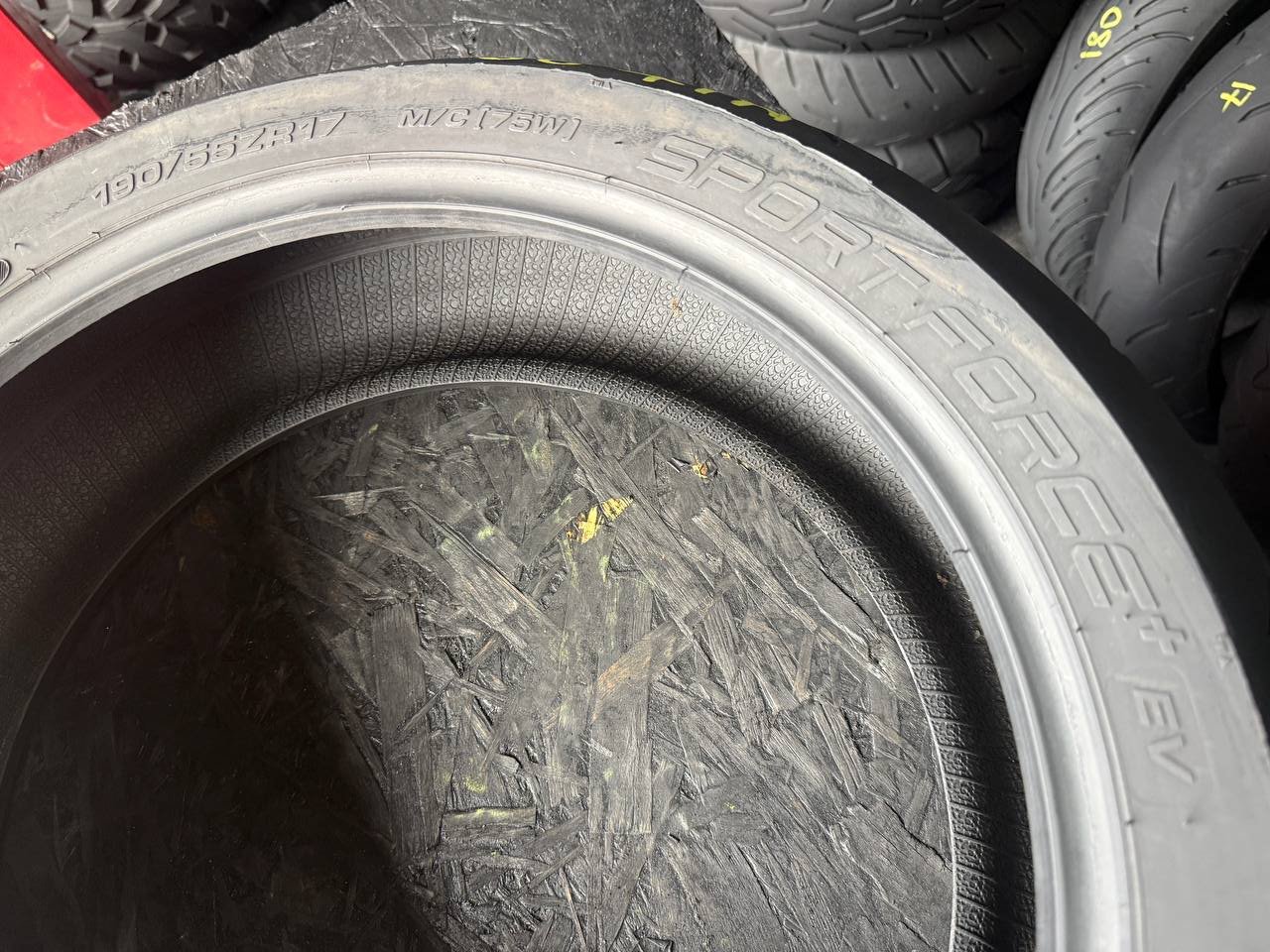 190/55 R17 Mitas Sport Force+
