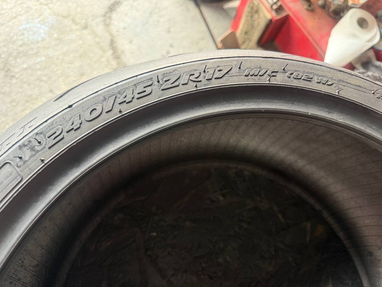 240/45 R17 Pirelli Diablo Rosso III