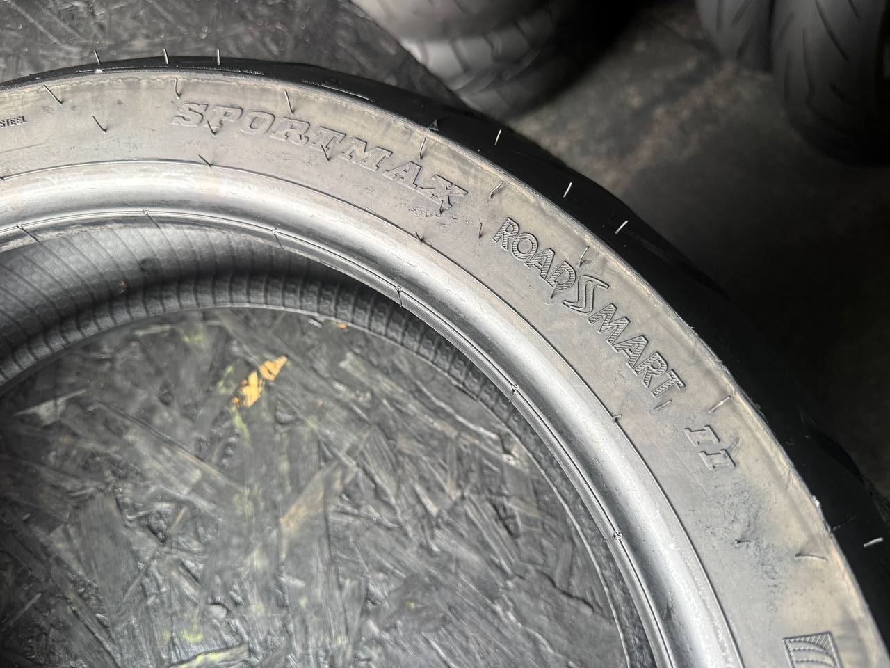 160/60 R17 Dunlop SportMax RoadSmart II