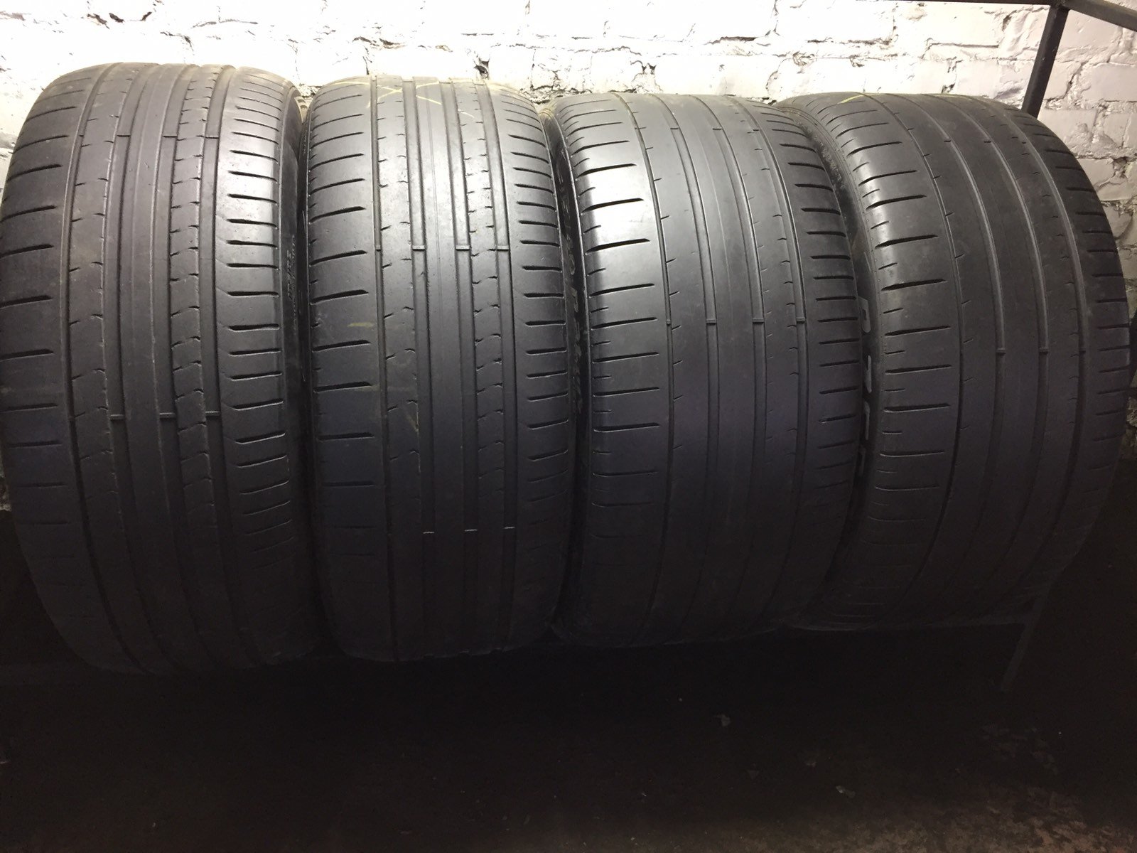 275/45 R21 Pirelli P Zero