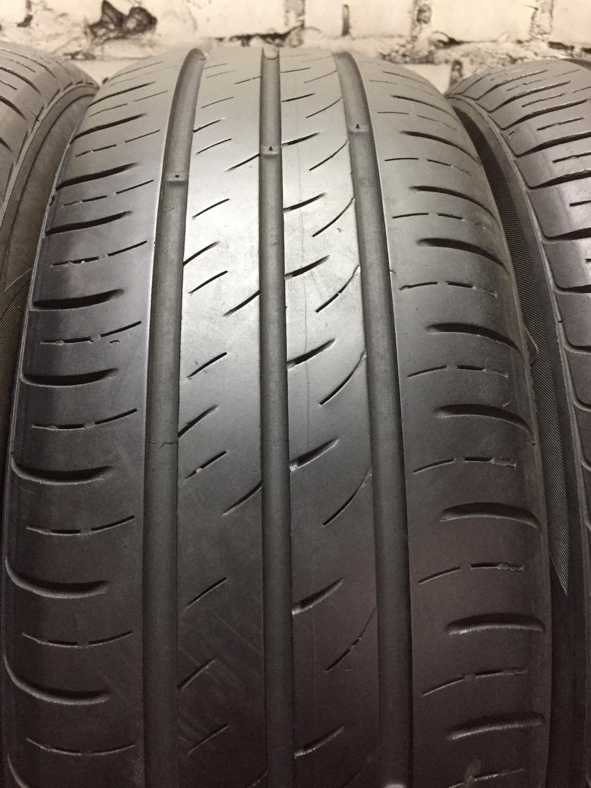 185/60 R15 Kumho Ecowing ES01