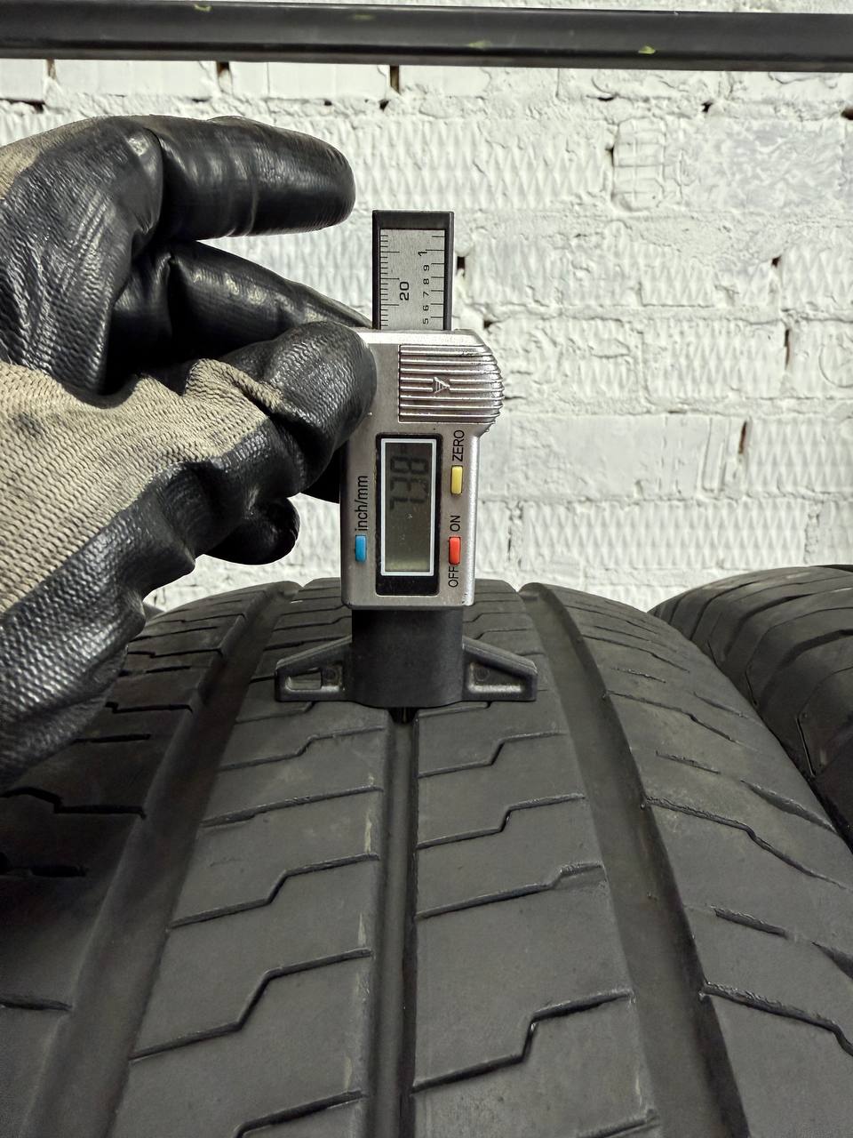 215/70 R15C Continental VanContactEco