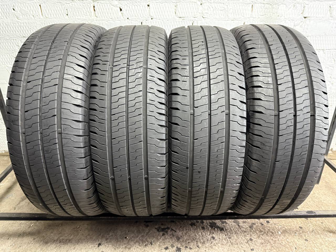 215/70 R15C Continental VanContactEco