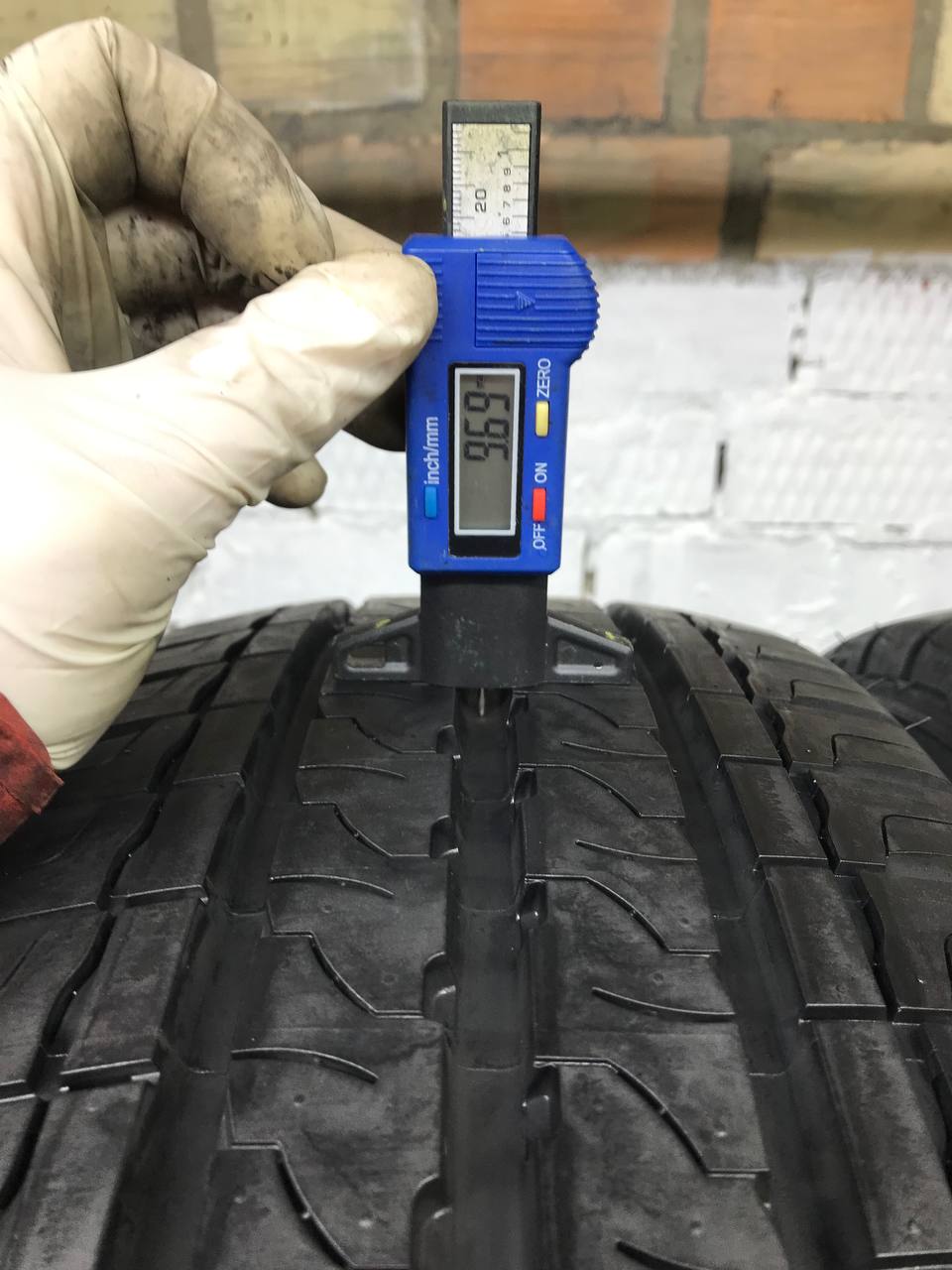 215/65 R16C BF Goodrich Activan