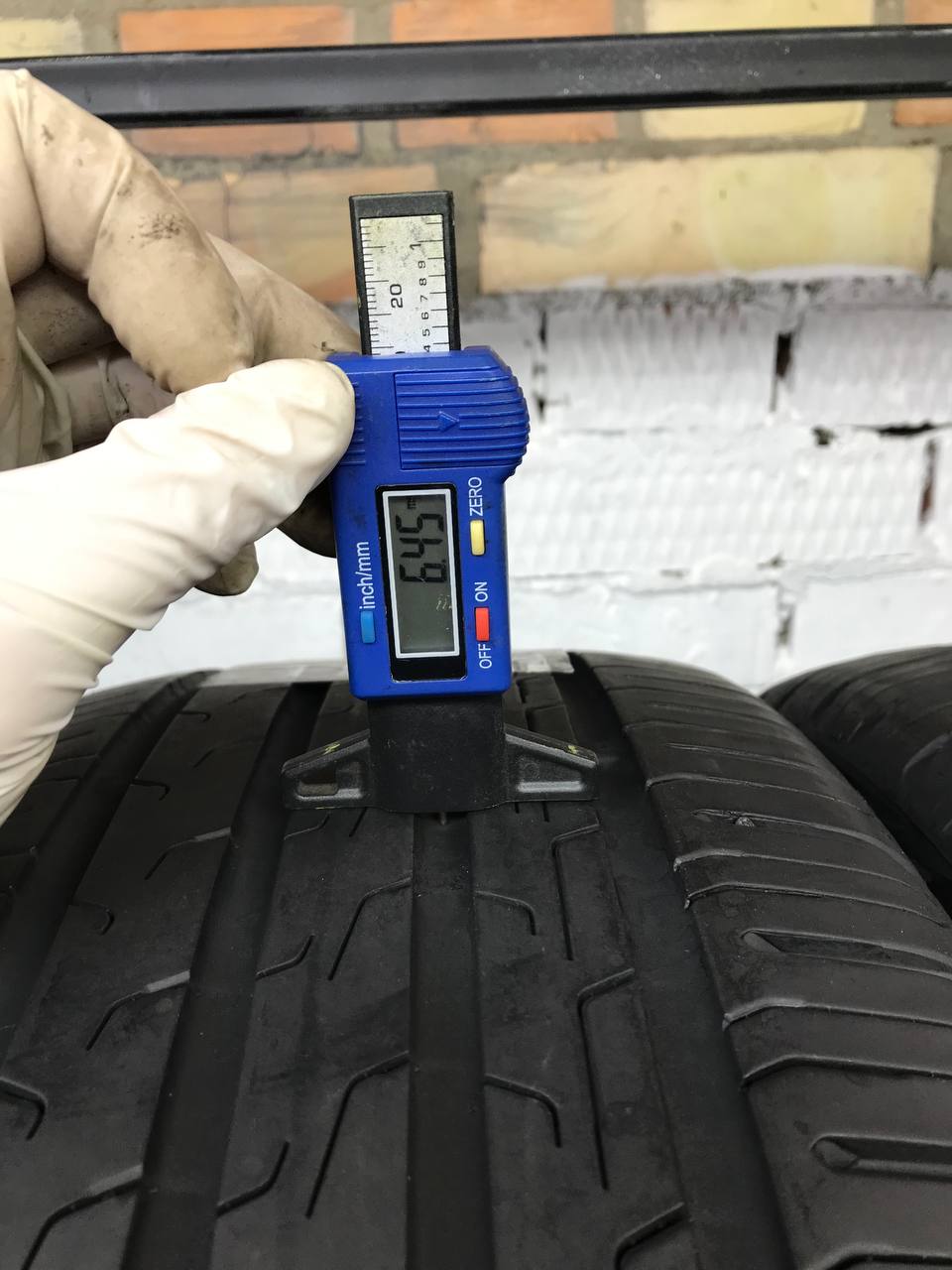 235/45 R20 Continental EcoContact 6