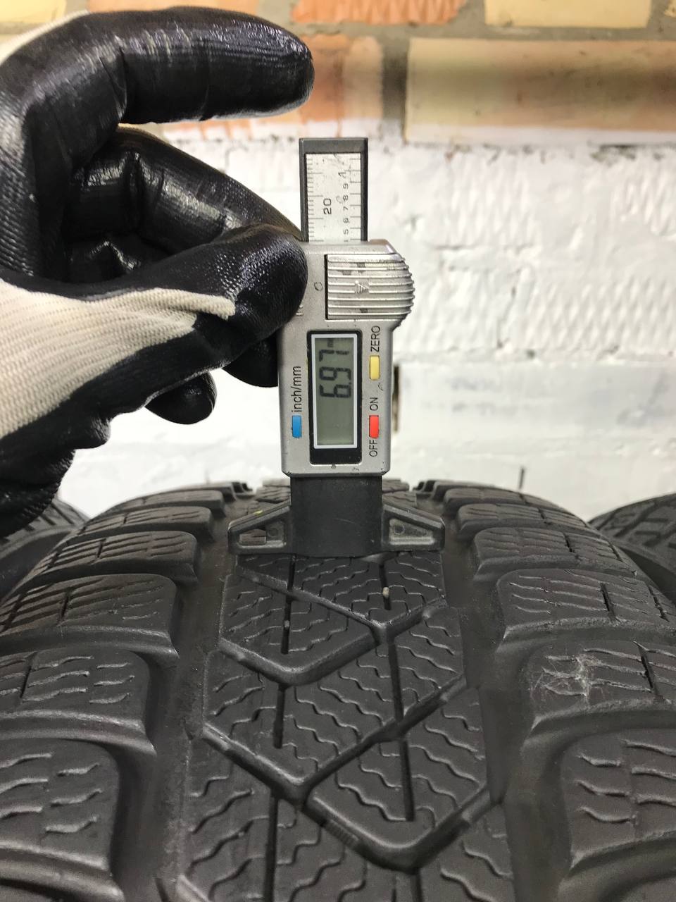 215/55 R17 Pirelli Winter SottoZero 3