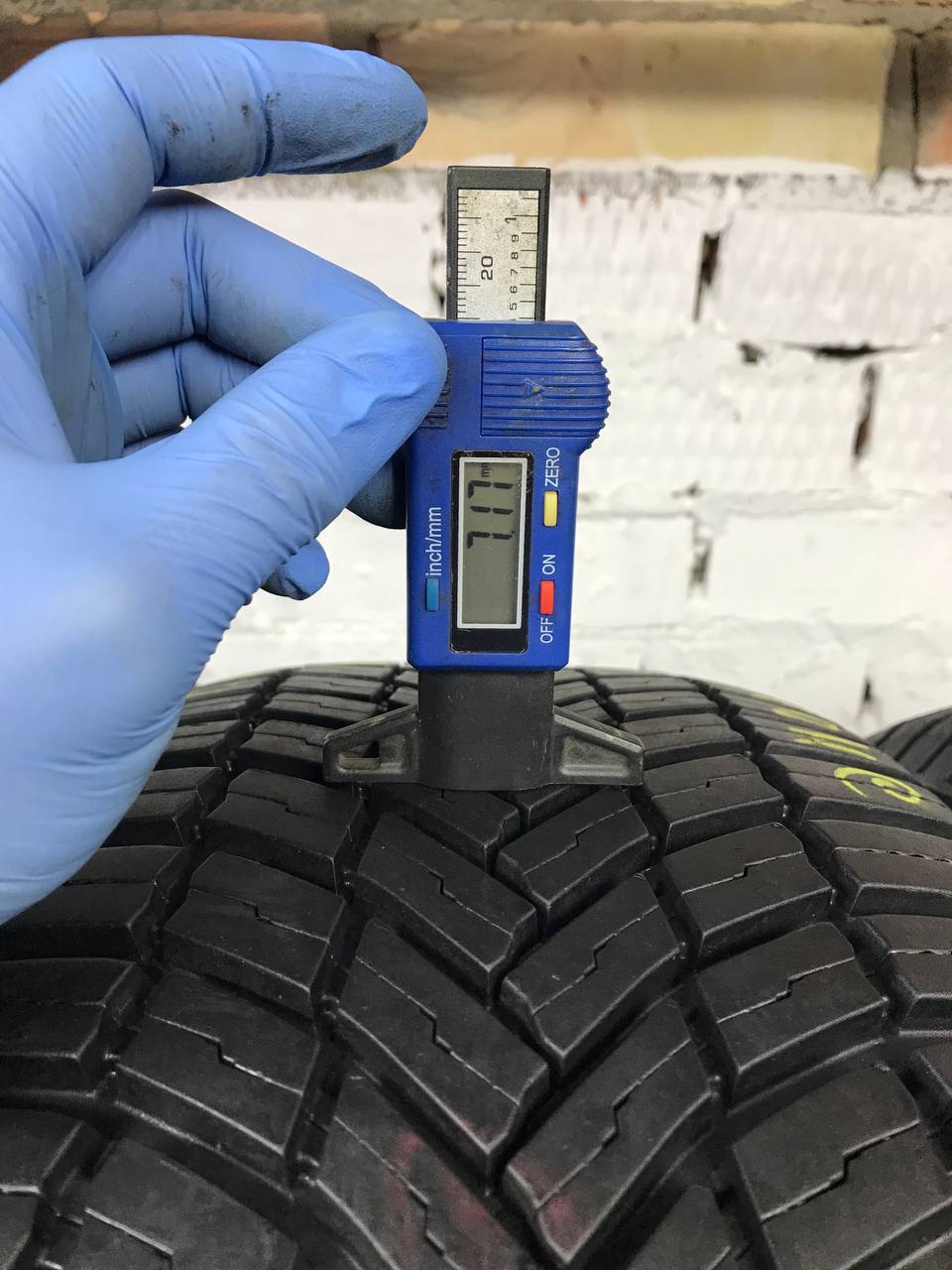 225/50 R17 Bridgestone Weather Control A005 EVO