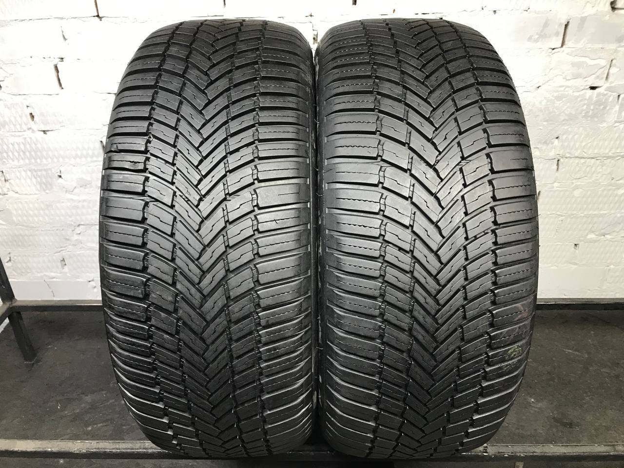 225/50 R17 Bridgestone Weather Control A005 EVO