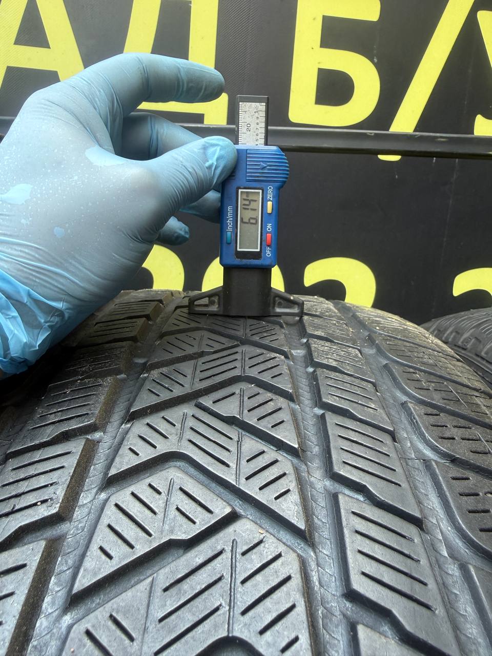 265/50 R19 Pirelli Scorpion Winter