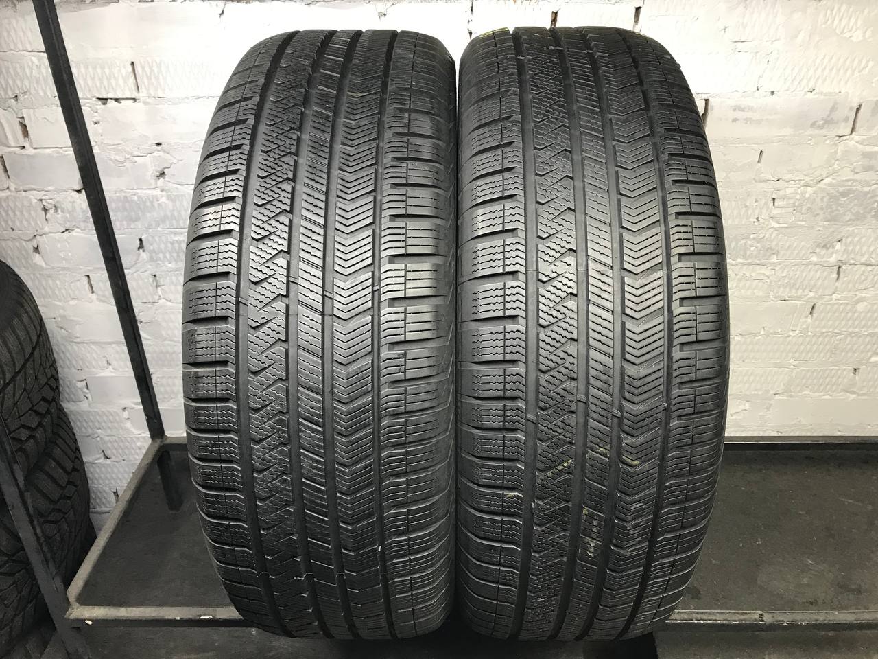 255/60 R18 Vredestein Quatrac 5