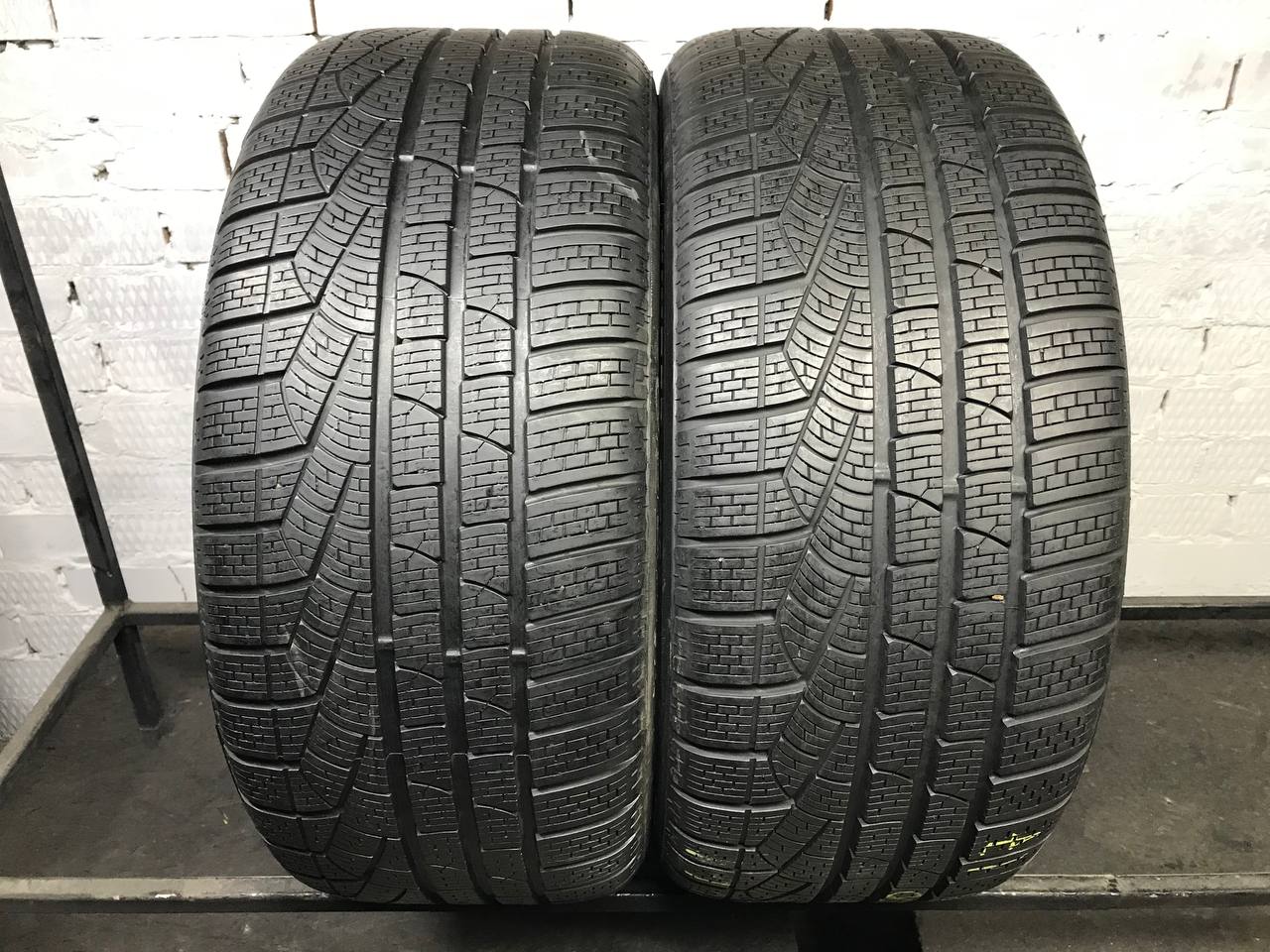 235/50 R17 Pirelli SottoZero Winter 240 Serie II