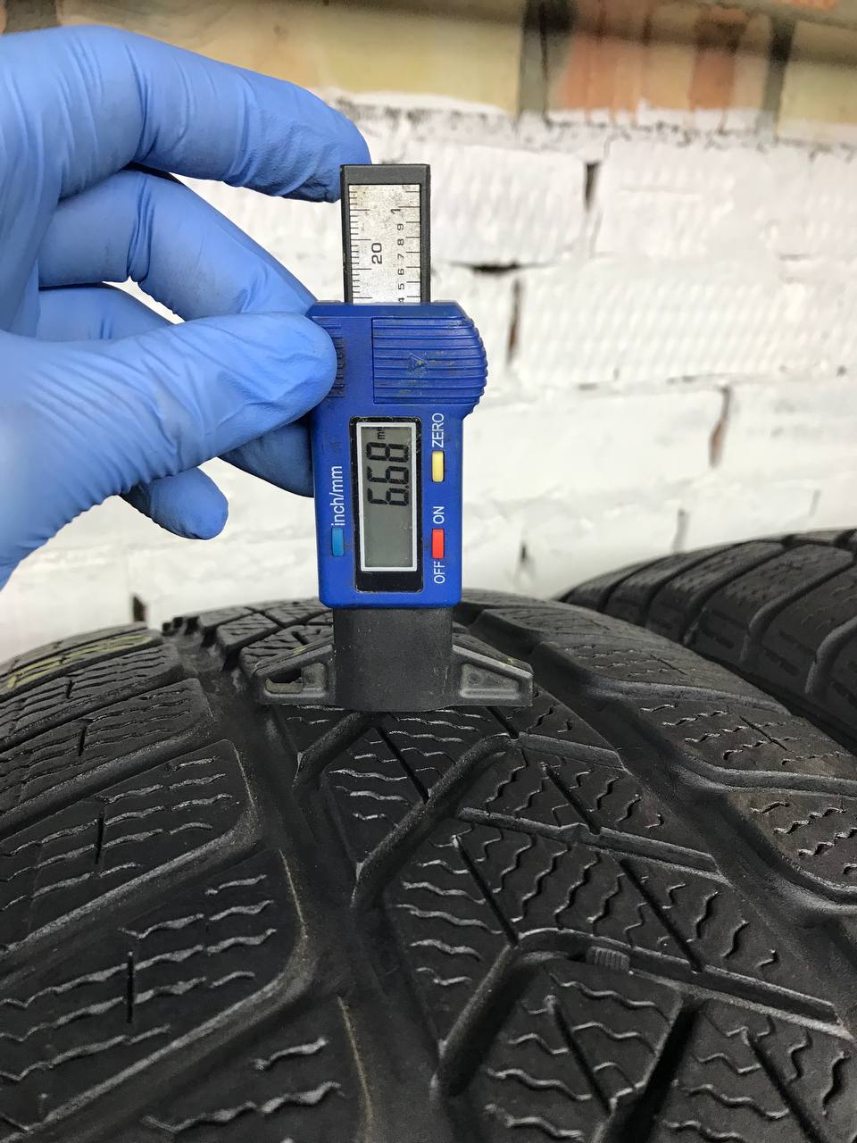 225/45 R18 Pirelli Winter SottoZero 3
