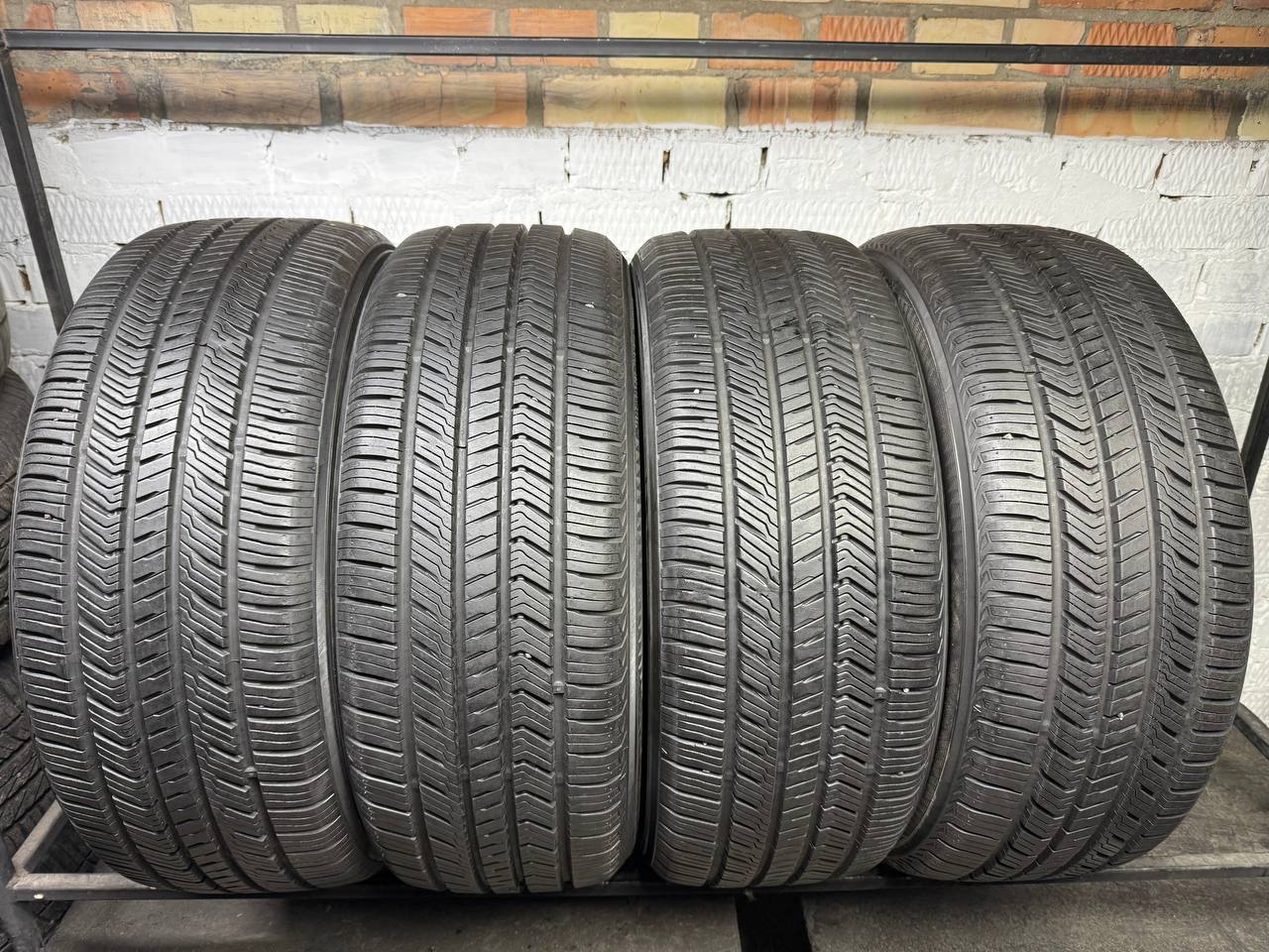 235/45 R20 Yokohama Geolandar X-CV G057