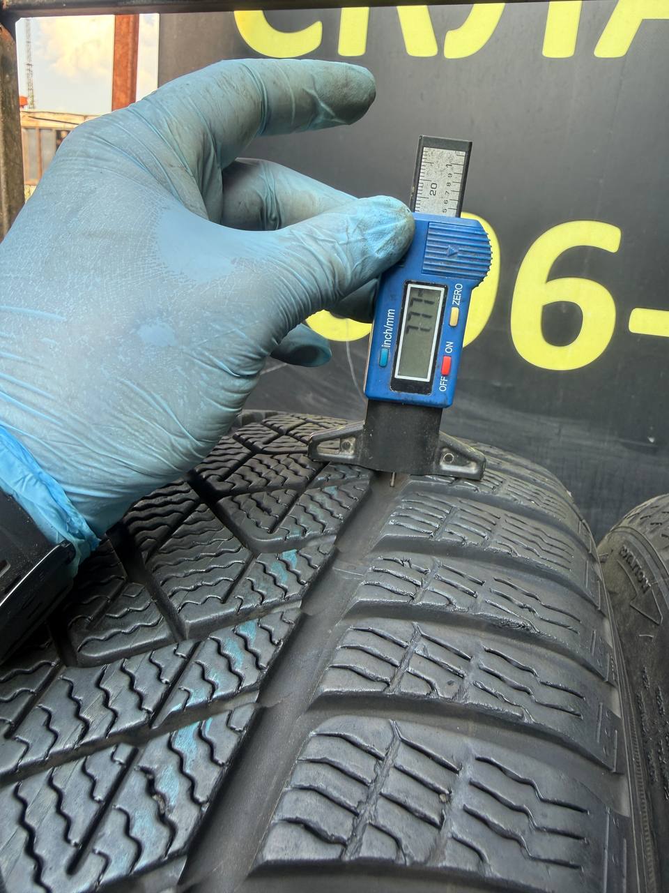 225/40 R19 Pirelli Winter SottoZero 3
