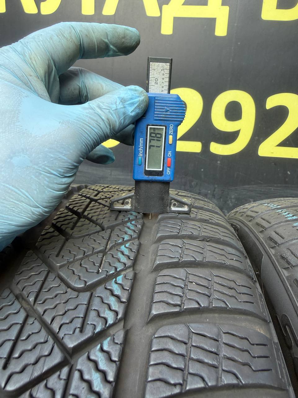 225/40 R19 Pirelli Winter SottoZero 3