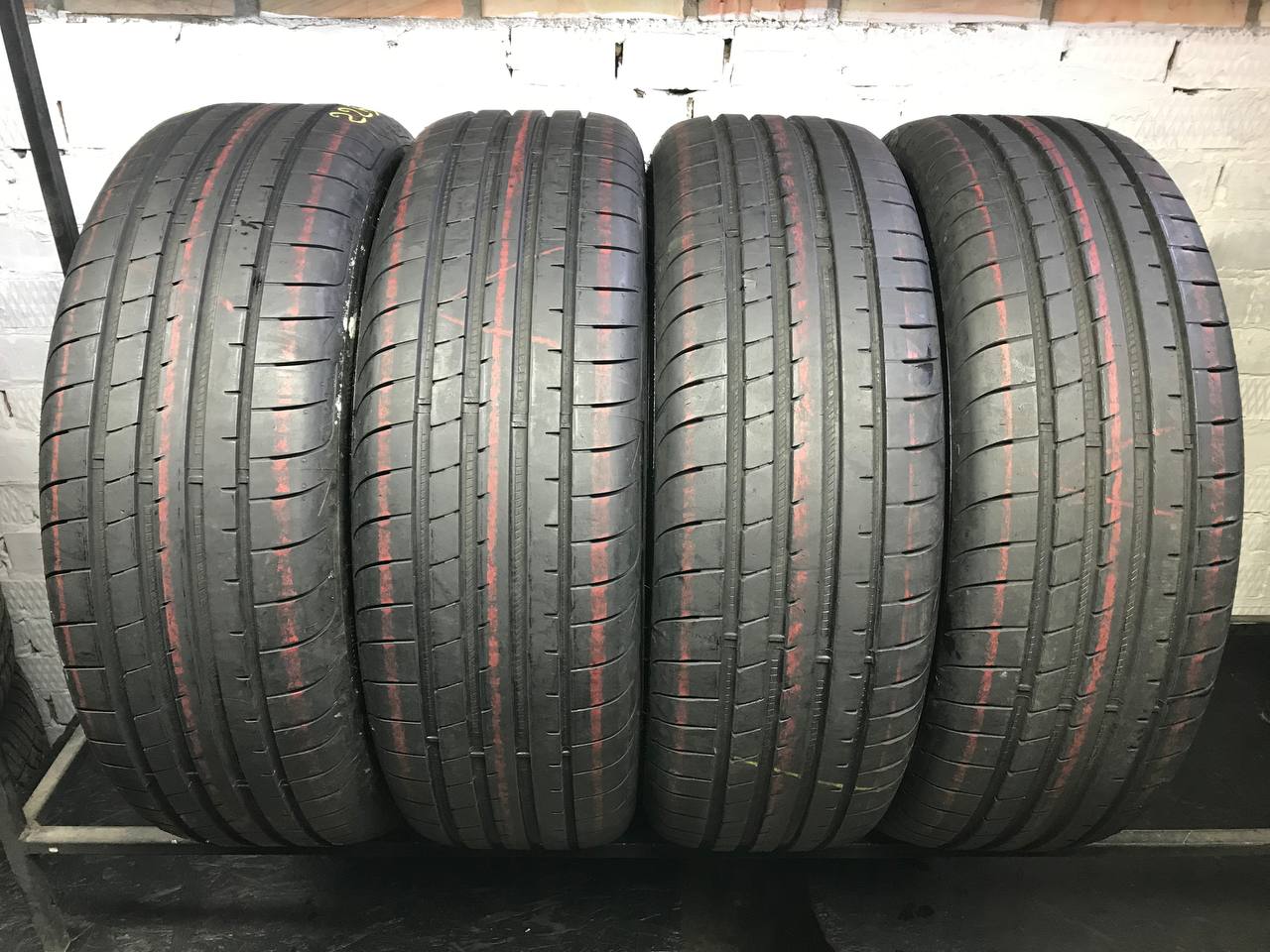 225/60 R18 Good Year Eagle F1 Asymmetric 5