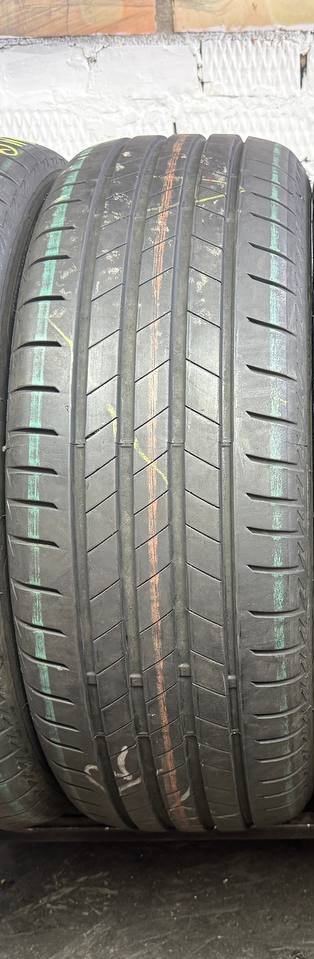 225/55 R18 Bridgestone Turanza T005