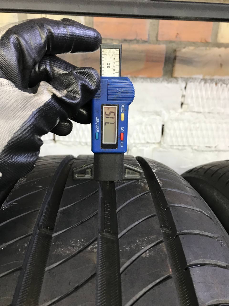 235/45 R20 Michelin Primacy 4