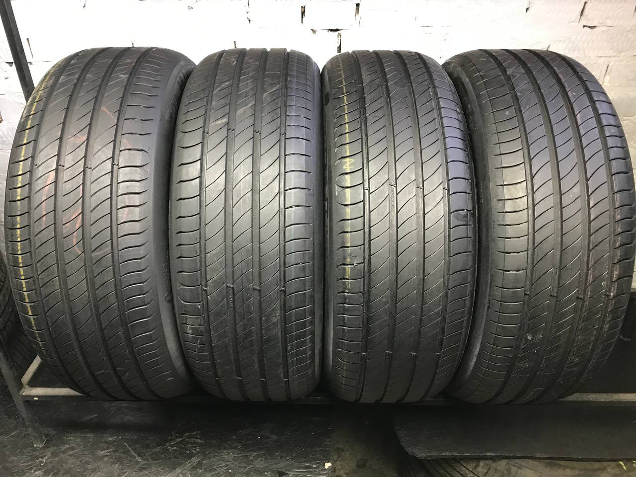 235/45 R20 Michelin Primacy 4