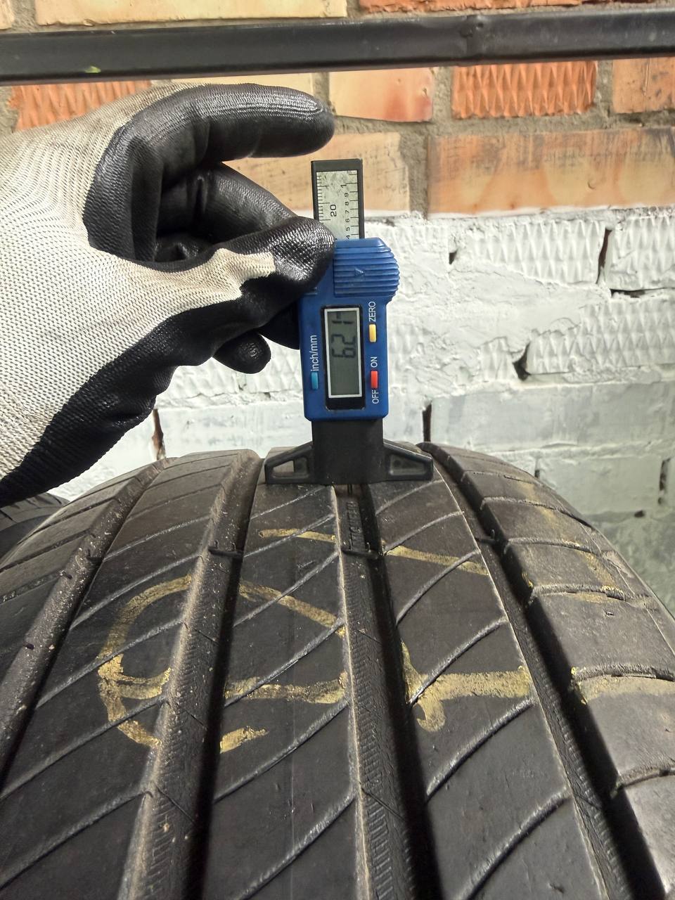 235/45 R20 Michelin Primacy 4
