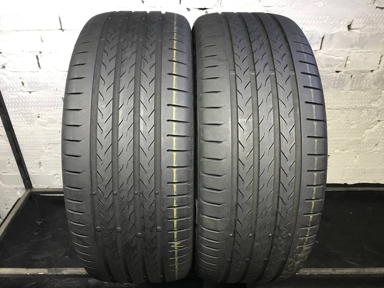 255/45 R20 Continental EcoContact 6Q