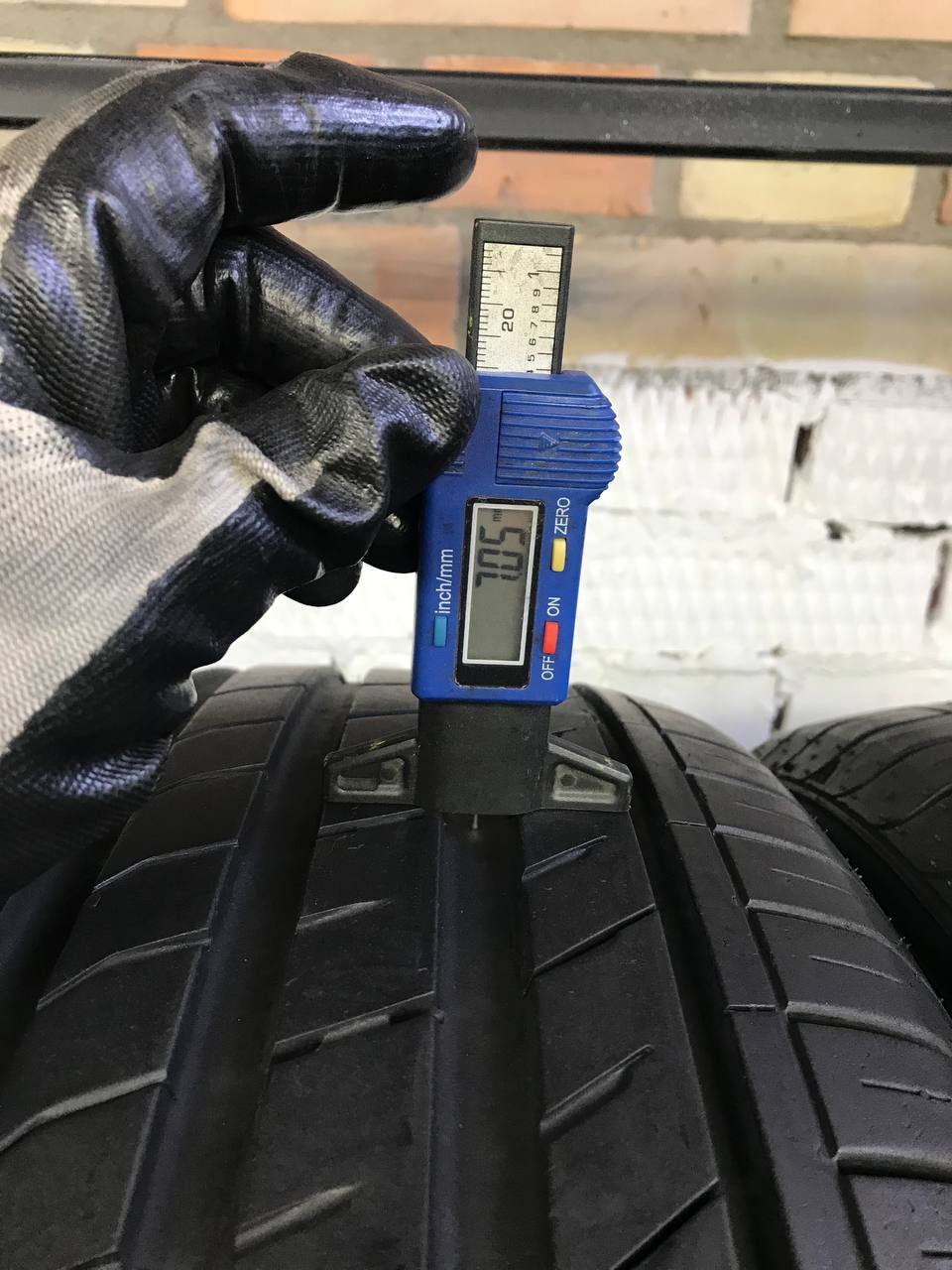 235/55 R19 Nexen NFera SU1