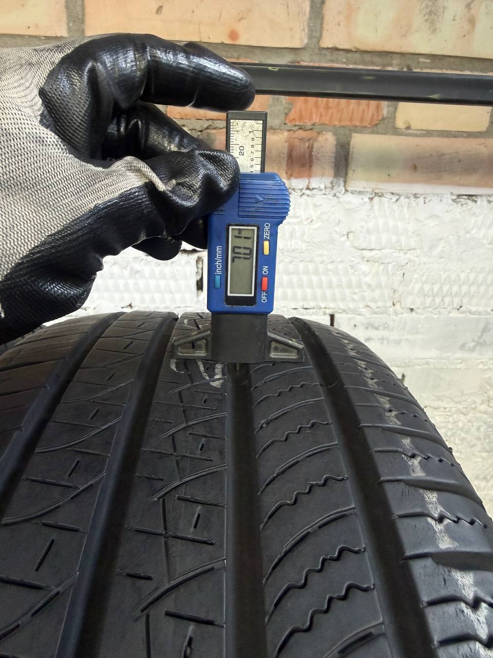 235/60 R18 Pirelli Scorpion Zero All Season