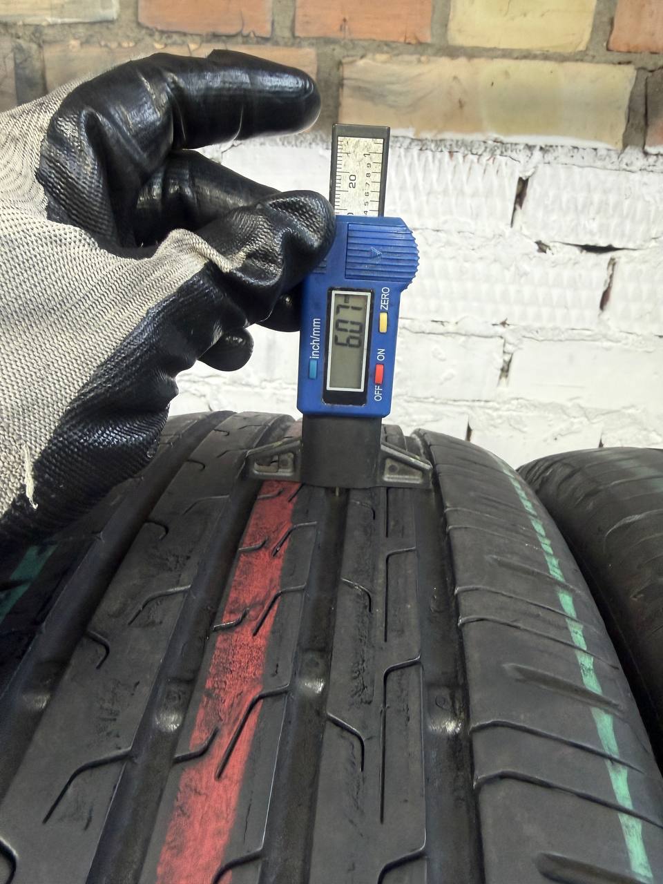 205/60 R16 Continental EcoContact 6