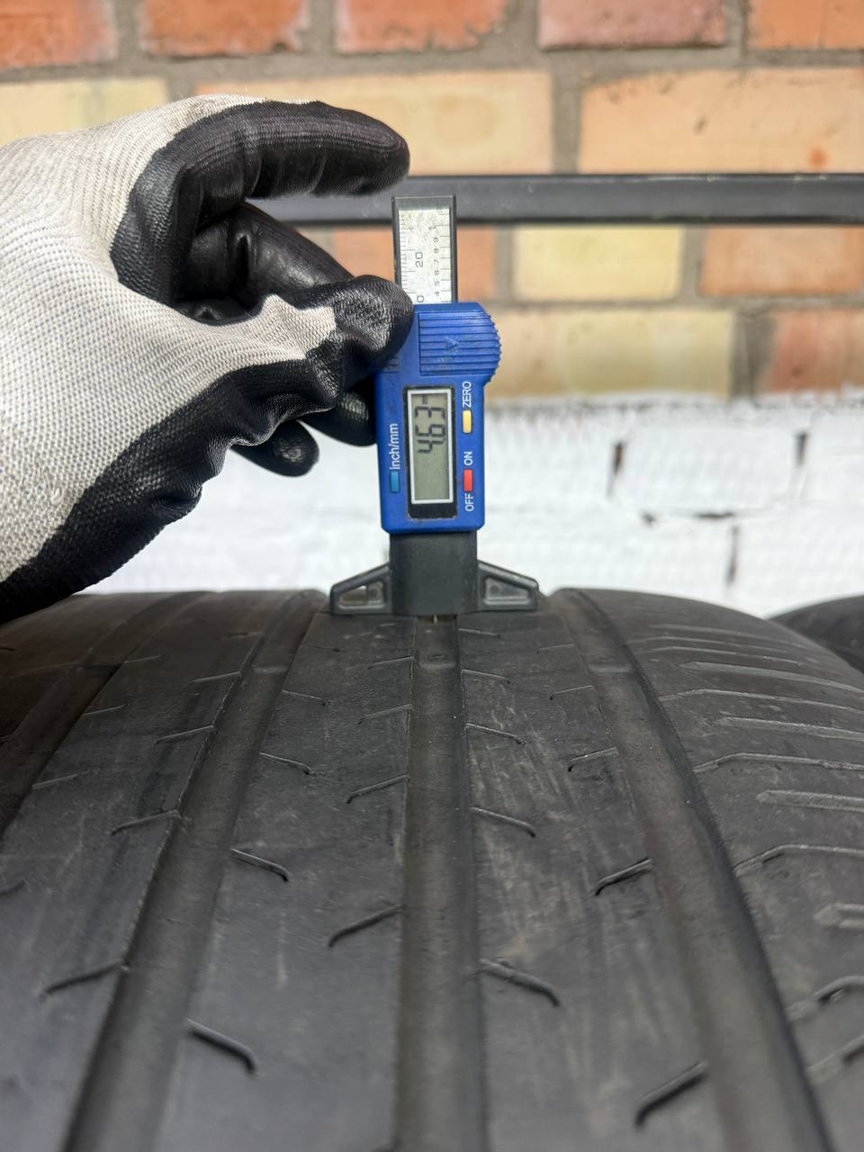 315/30 R22 Continental EcoContact 6
