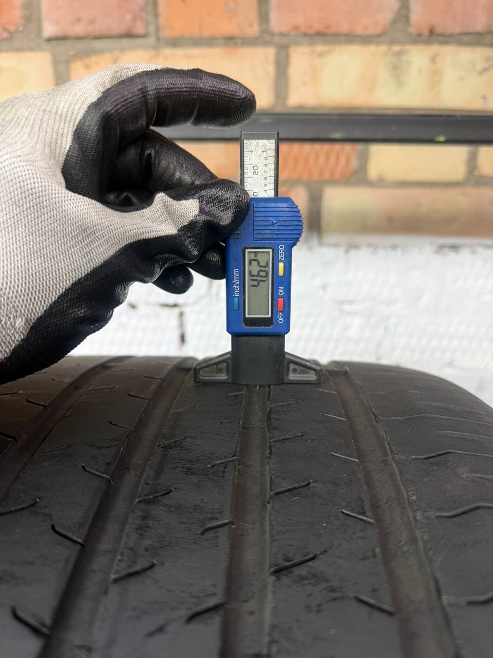 315/30 R22 Continental EcoContact 6
