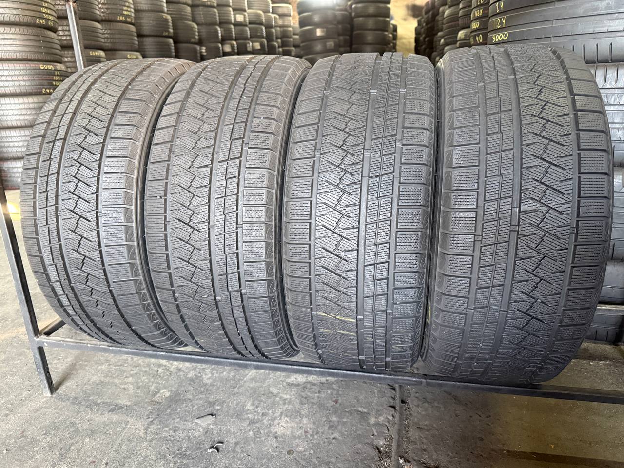245/40 R20 Triangle Snowlink TWT02