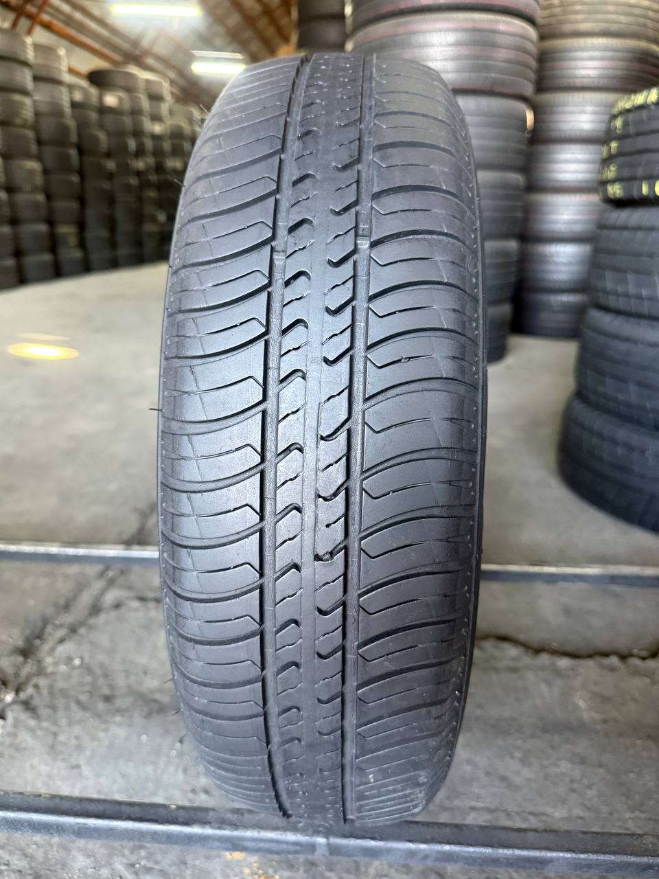 165/70 R13 Kleber Viaxer