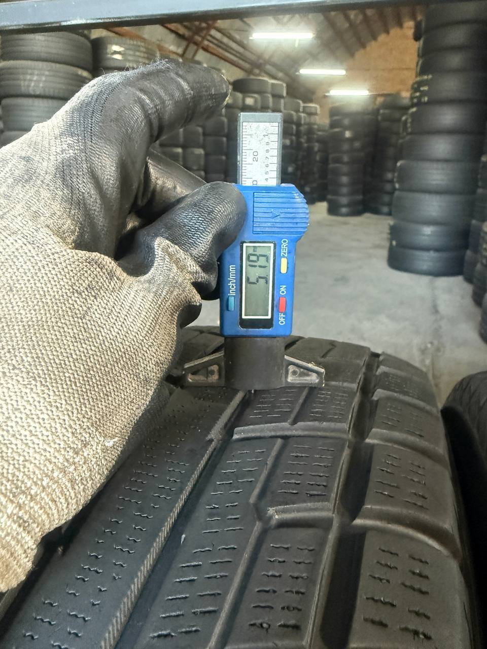 215/65 R16 Yokohama Ice Guard IG51V