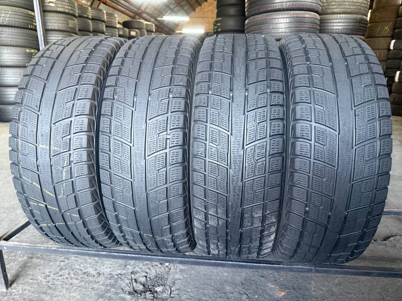 215/65 R16 Yokohama Ice Guard IG51V