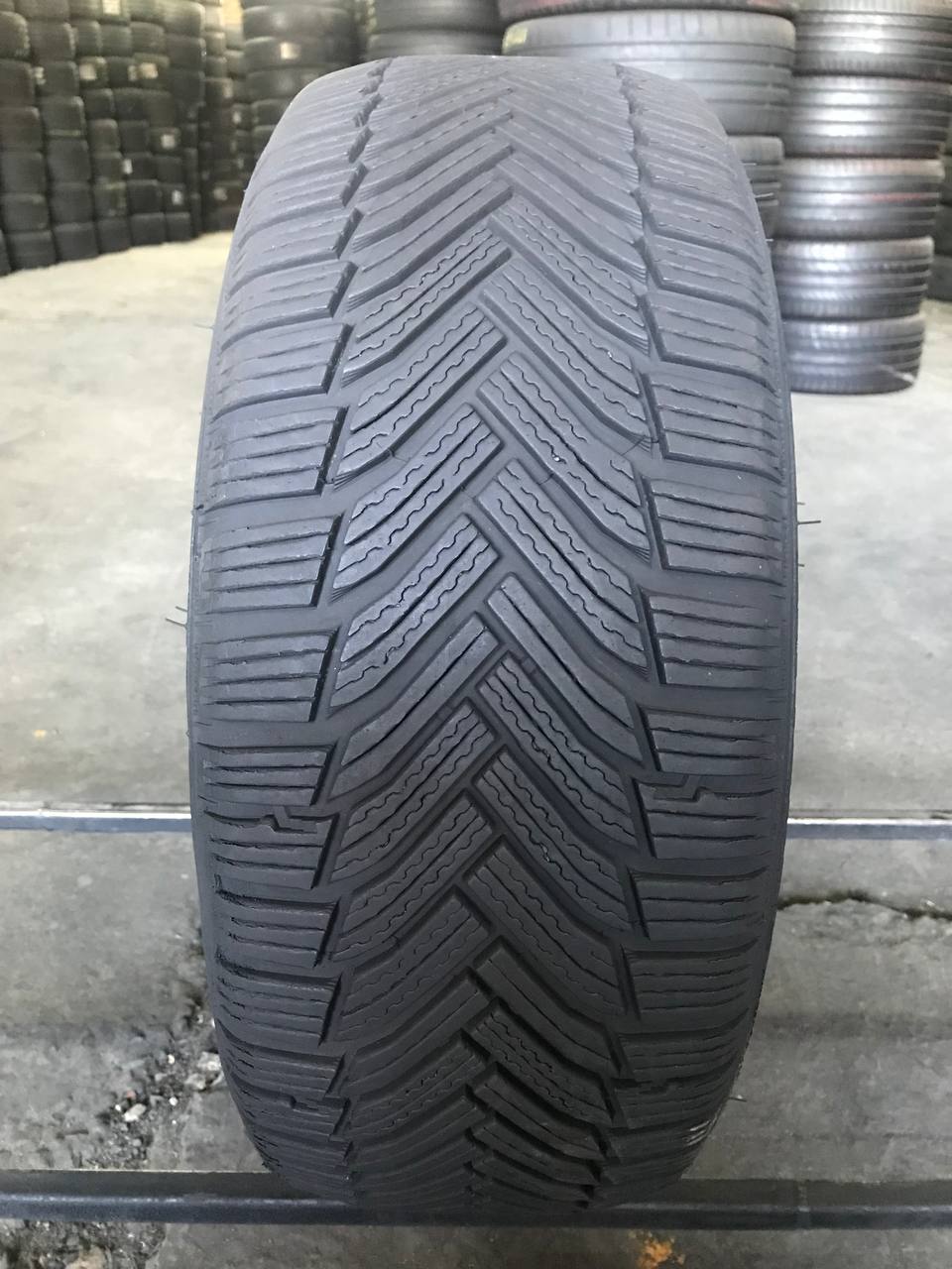 225/45 R17 Michelin Alpin 6