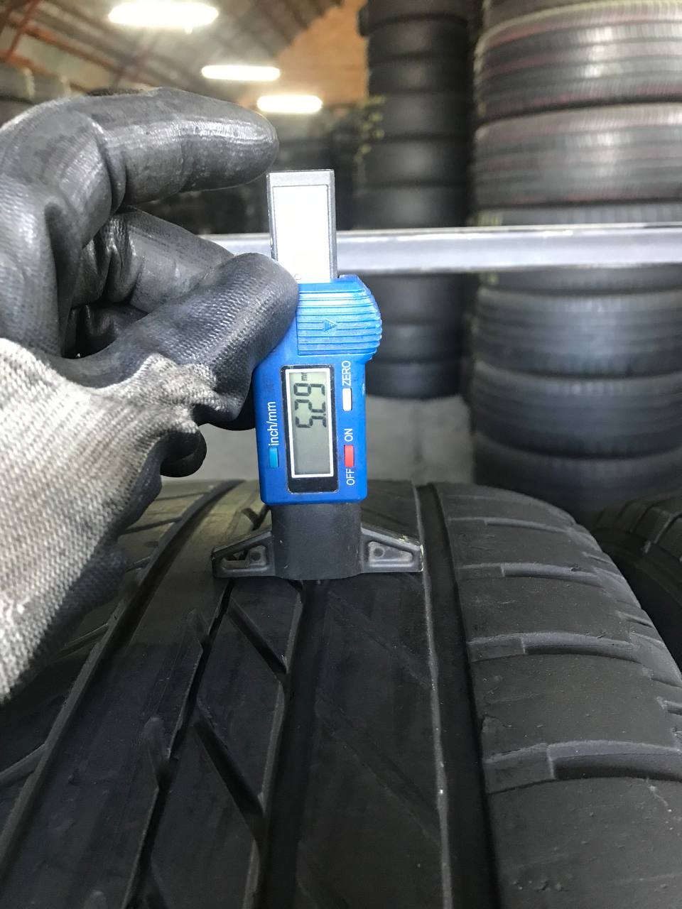 255/55 R20 Good Year Eagle F1