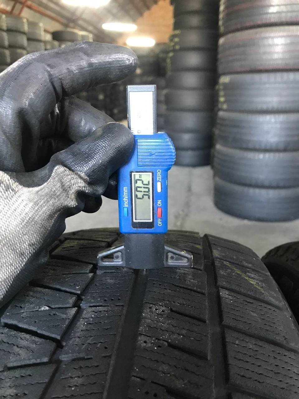 215/55 R17 Bridgestone Blizzak Revo GZ