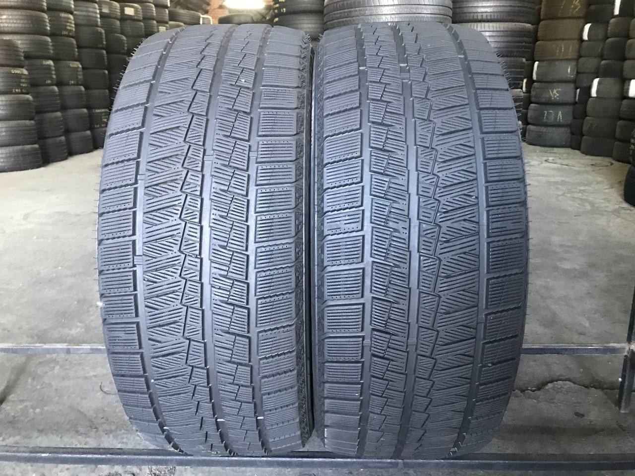 265/40 R21 Kapsen SnowShoes AW33