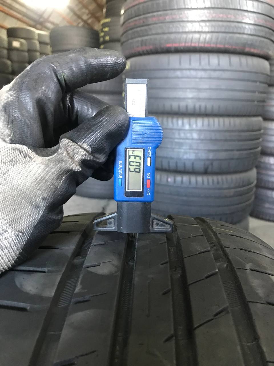 225/45 R17 Cosmo MuchoMacho