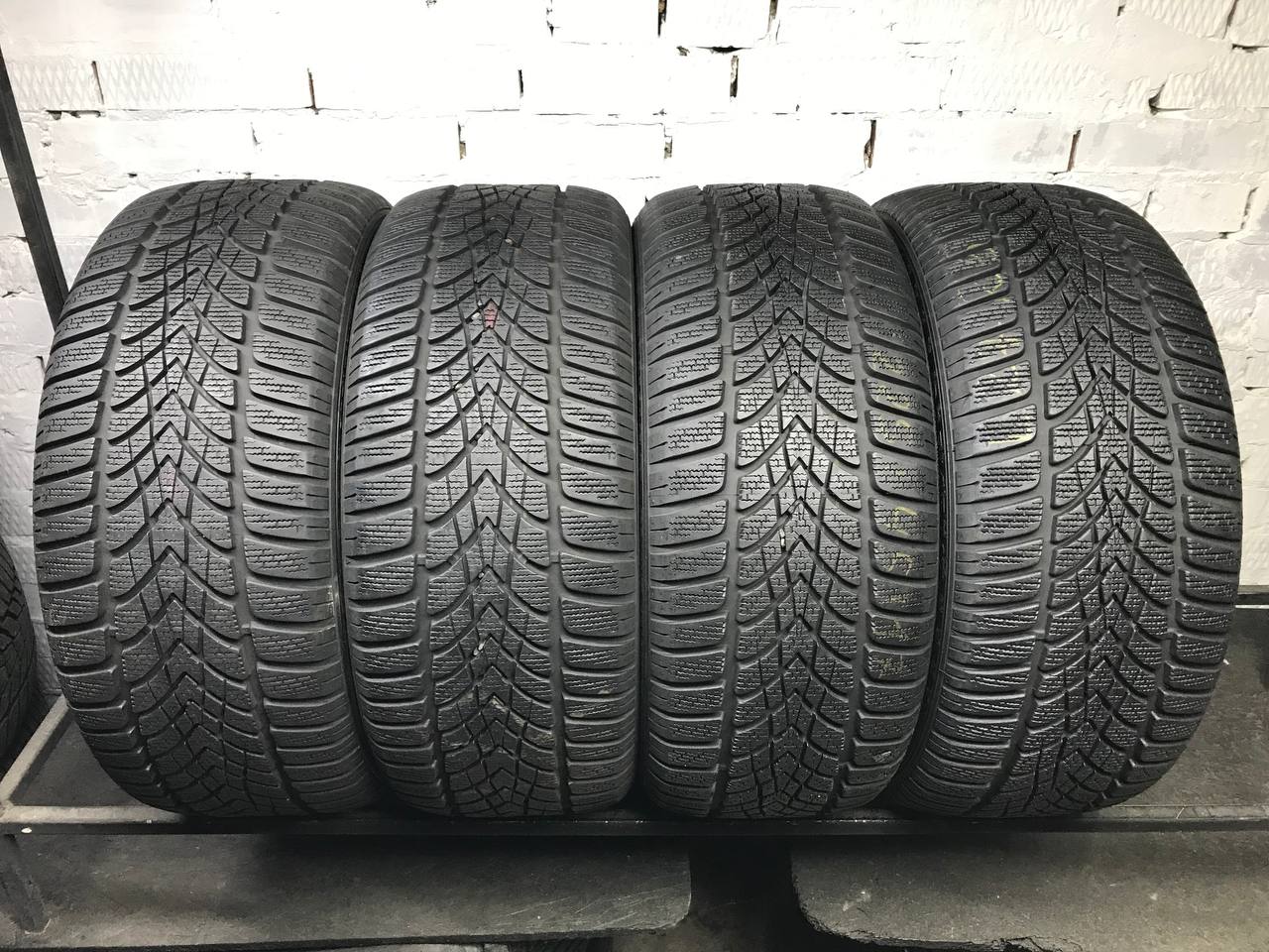 225/45 R17 Dunlop SP Winter Sport 4D