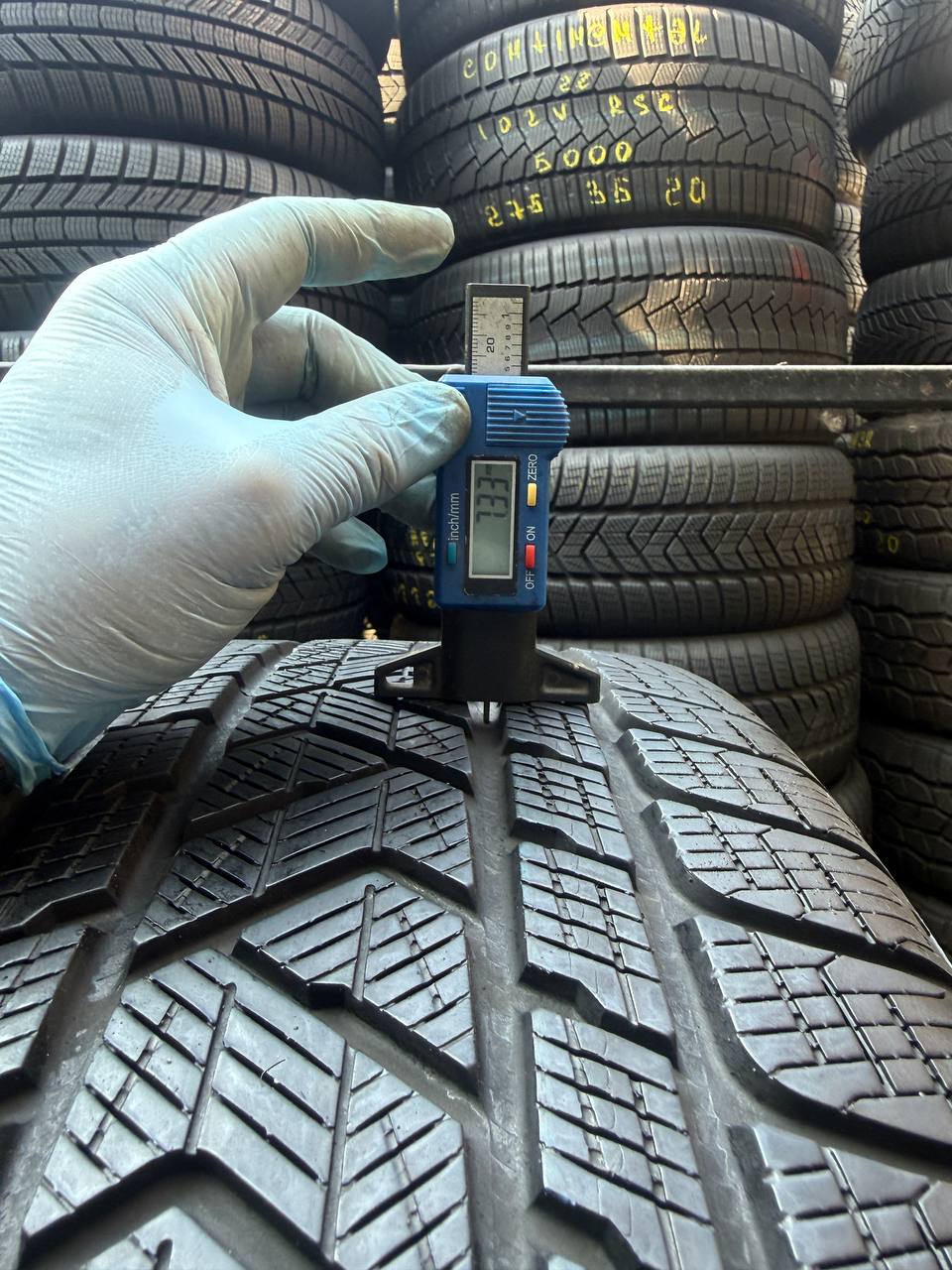 265/45 R21 Pirelli Scorpion Winter
