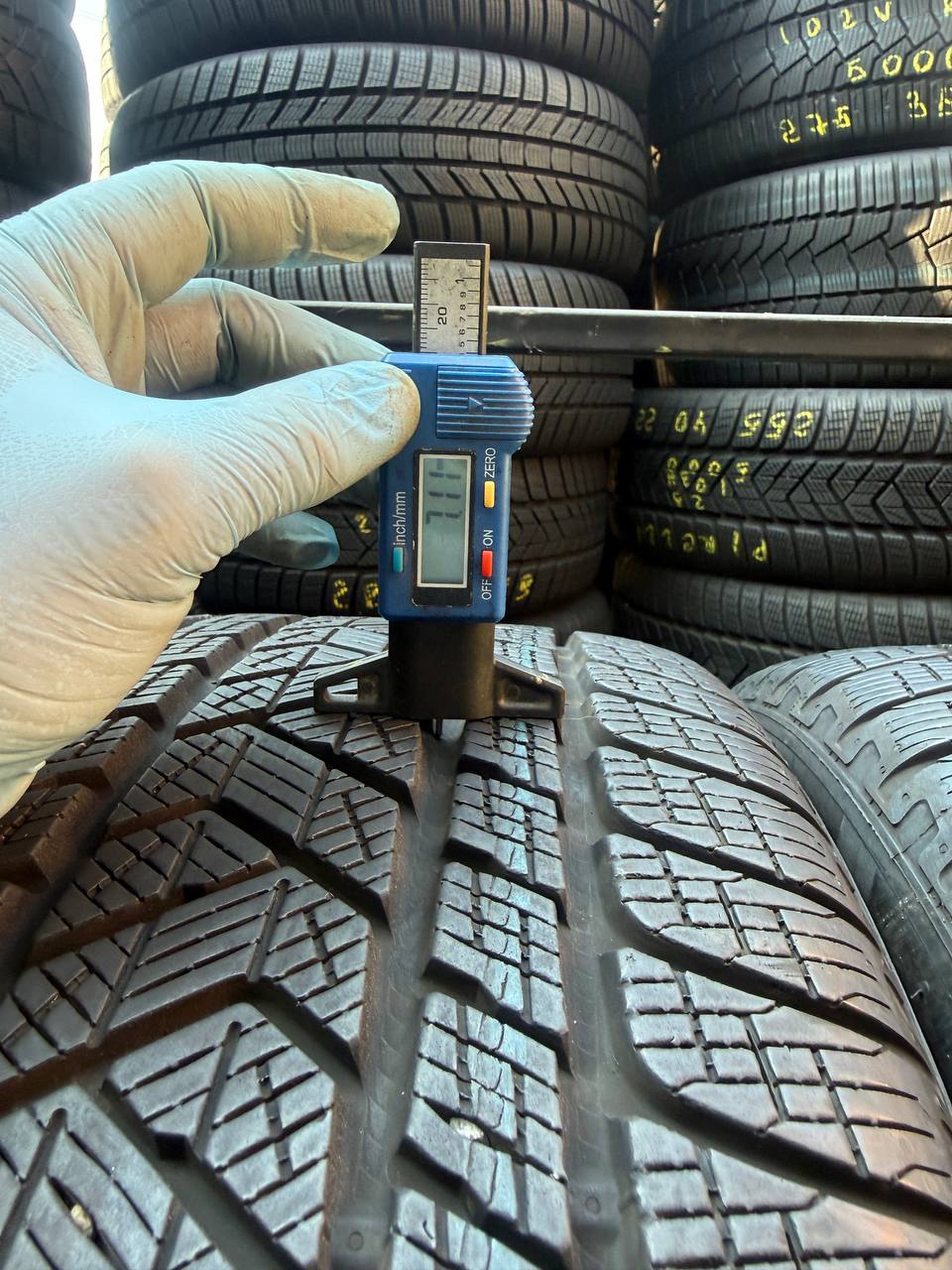 265/45 R21 Pirelli Scorpion Winter