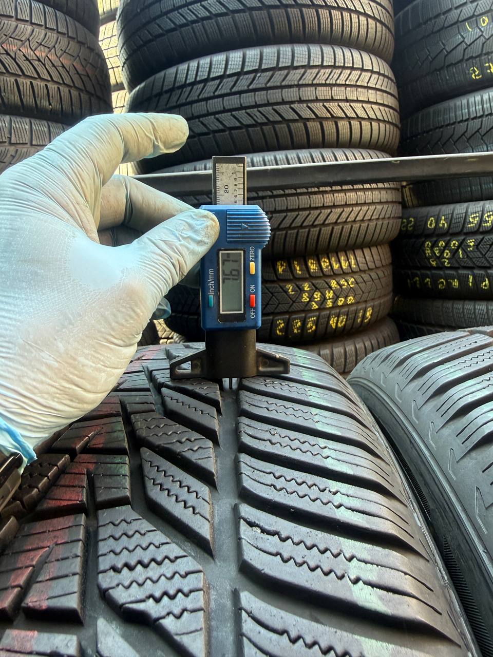 255/55 R19 Hankook Winter I*Cept Evo 3 X
