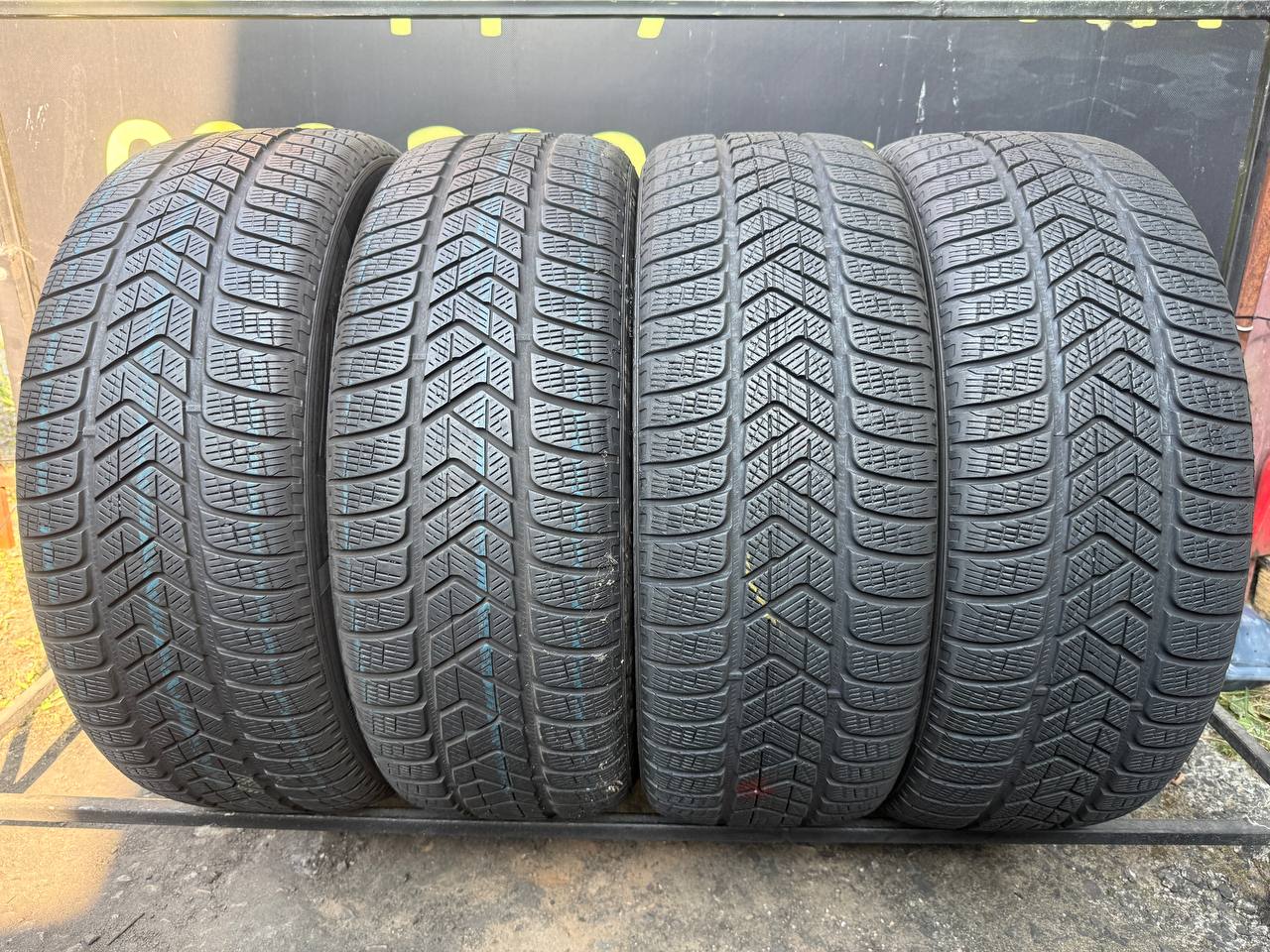 235/55 R19 Pirelli Scorpion Winter