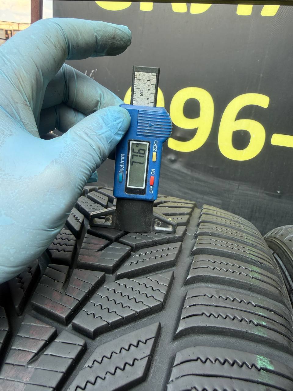 255/45 R18 Hankook Winter I*Cept Evo 3