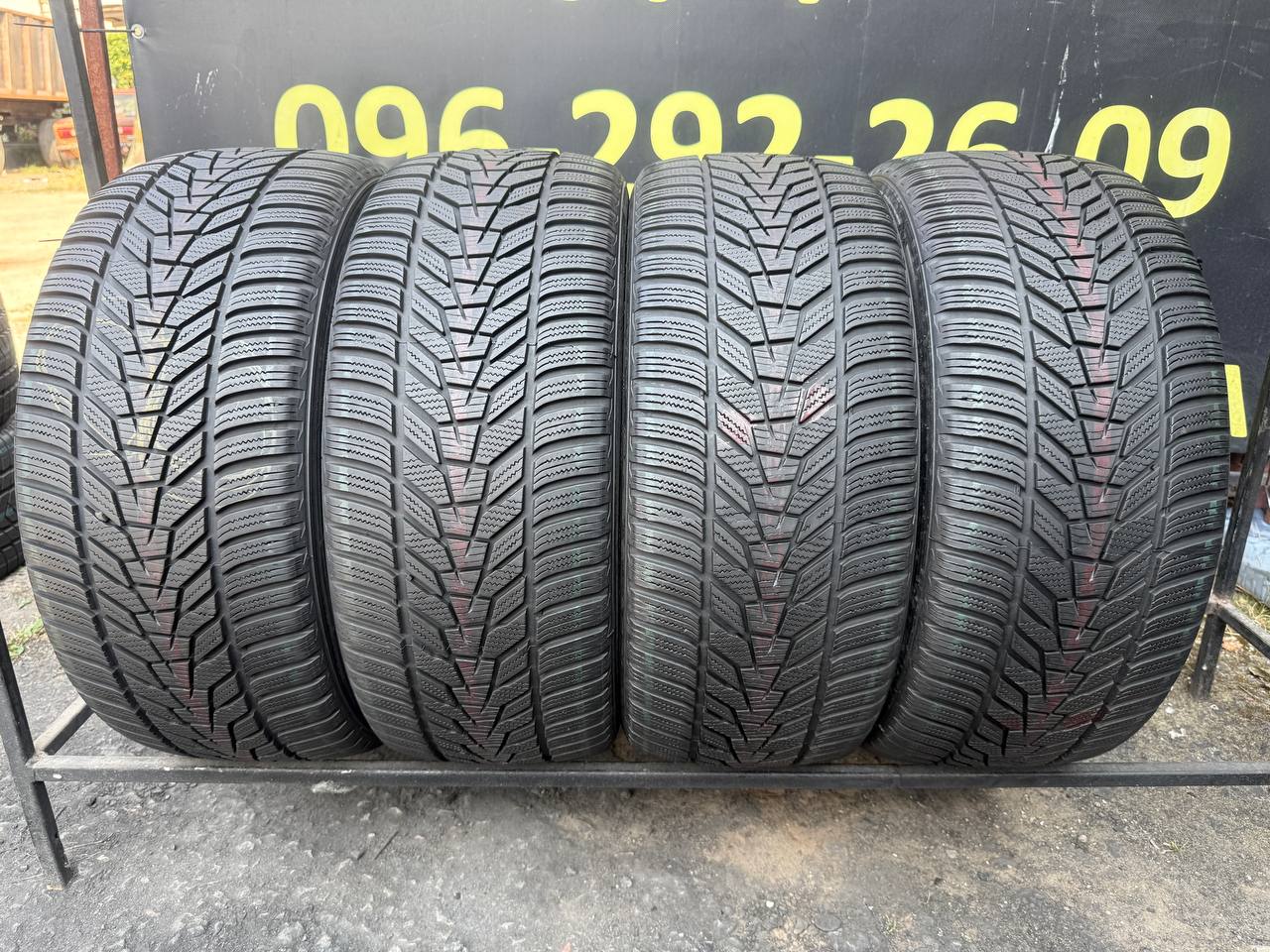 255/45 R18 Hankook Winter I*Cept Evo 3