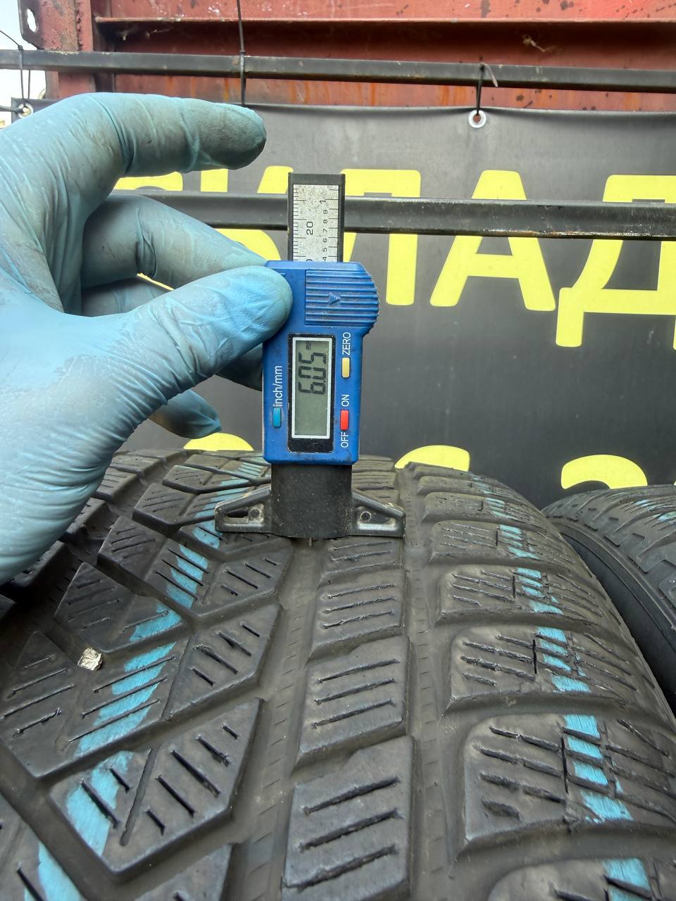 285/45 R20 Pirelli Scorpion Winter