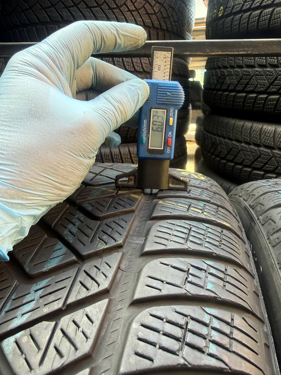 235/55 R19 Pirelli Scorpion Winter