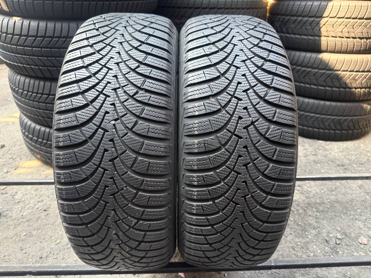 205/55 R16 Good Year Ultra Grip 9+